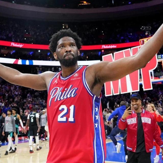 kaiyun应用-话里有话？恩比德：没有夺冠压力 两届MVP不也无冠？