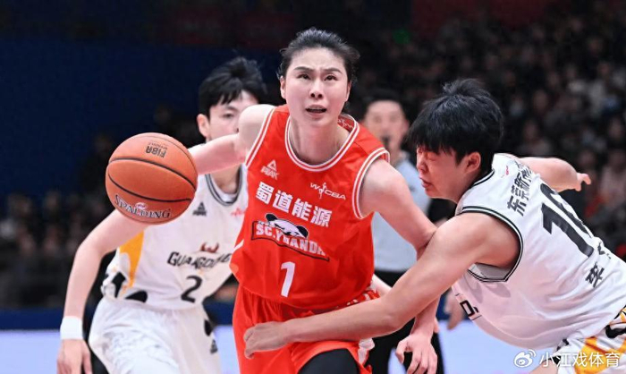 开云平台入口-74比95惨败丢冠！女篮霸主狂输21分被掀翻：1年连丢三冠太惨了|四川队|山西队|李梦|总冠军|韩旭_新浪体育_新浪新闻